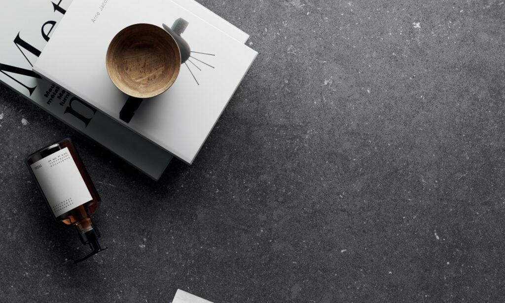Nordik Stone Black